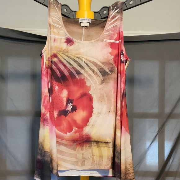 georgia rylie Tops - Georgia Rylie Cream, Pink And Red Graphic Relaxed Tank Top